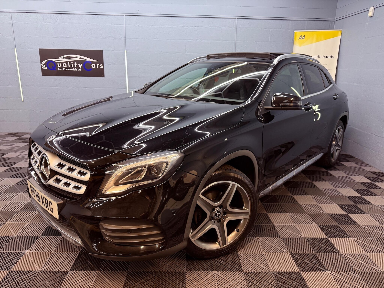 Used Mercedes-Benz GLA 2018 for sale - 76780640: Photo 1
