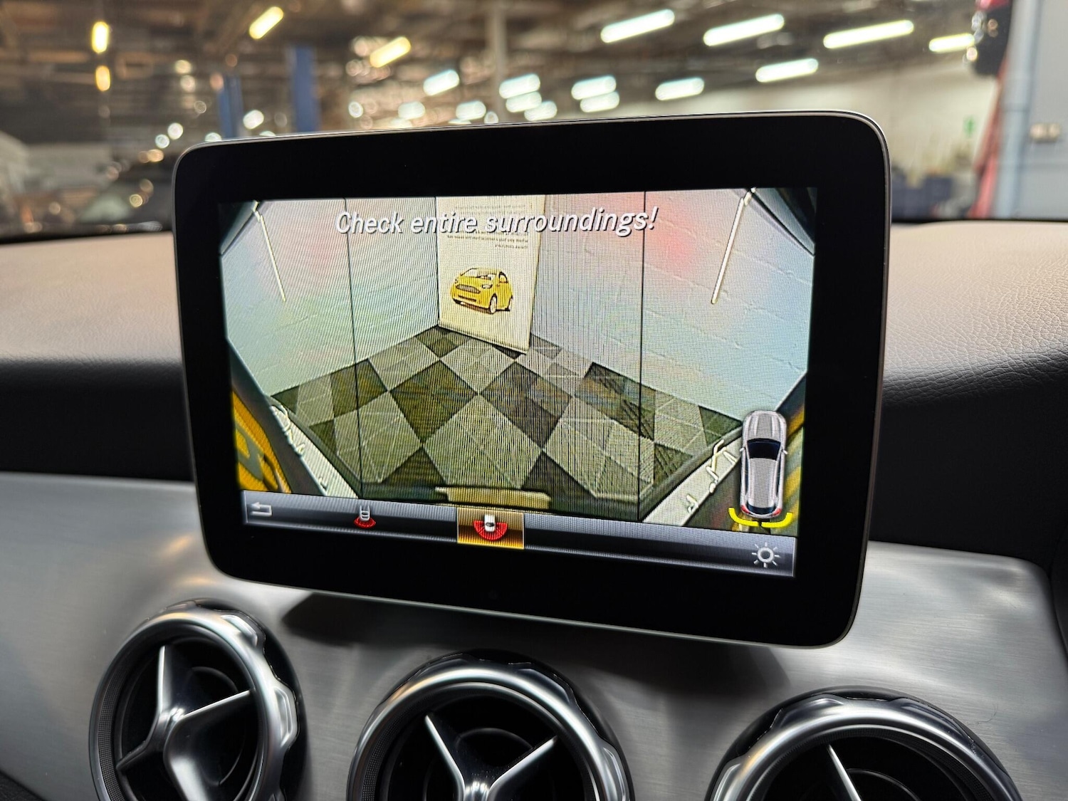 Used Mercedes-Benz GLA 2018 for sale - 76780640: Photo 10