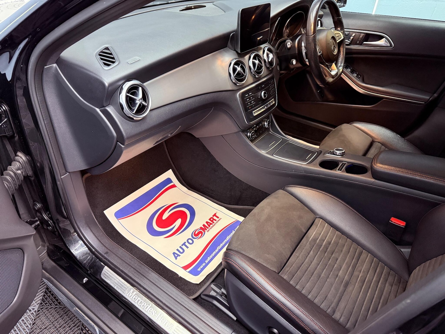 Used Mercedes-Benz GLA 2018 for sale - 76780640: Photo 39