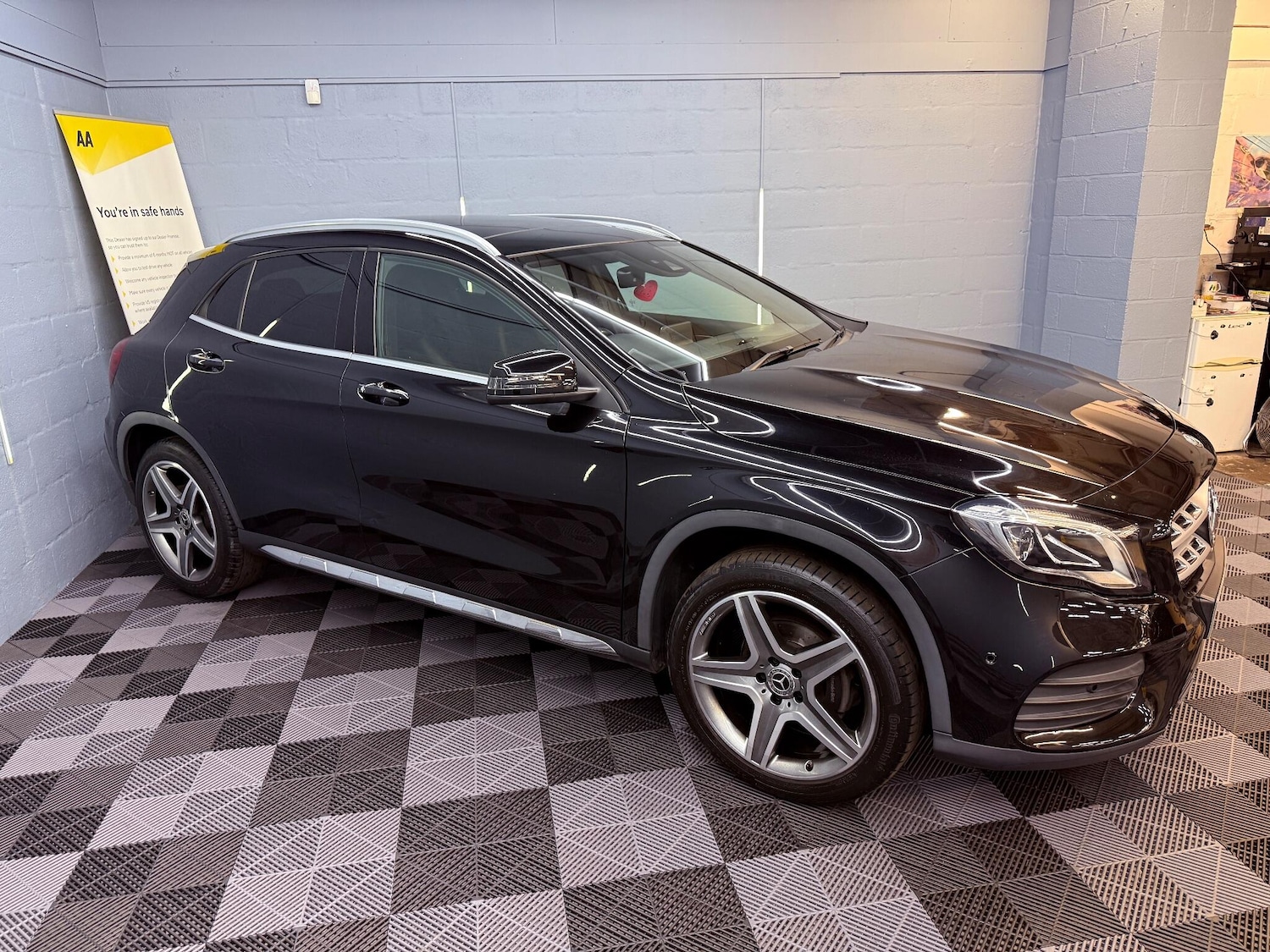 Used Mercedes-Benz GLA 2018 for sale - 76780640: Photo 6
