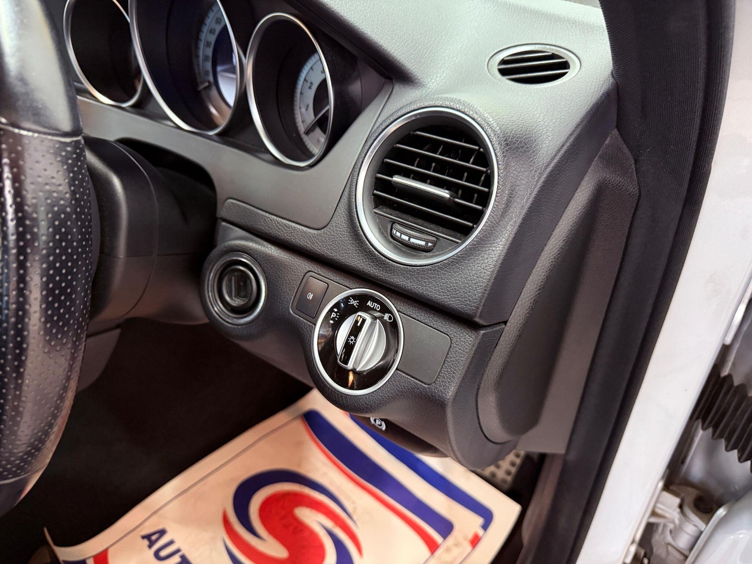 Used Mercedes-Benz C Class 2012 for sale - 76990690: Photo 19