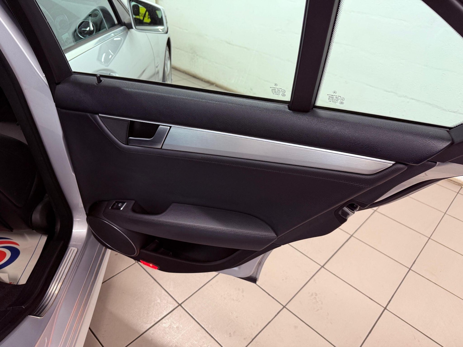 Used Mercedes-Benz C Class 2012 for sale - 76990690: Photo 21