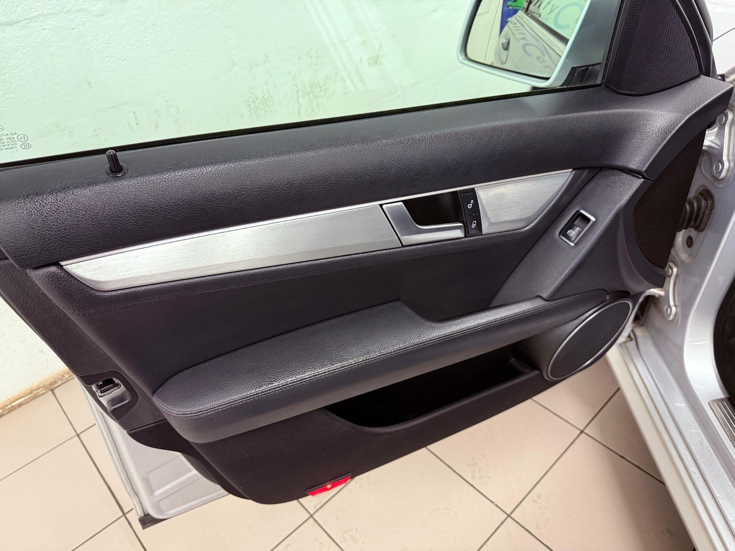 Used Mercedes-Benz C Class 2012 for sale - 76990690: Photo 24