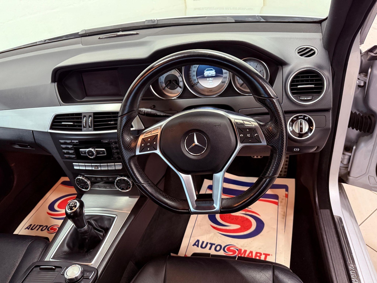 Used Mercedes-Benz C Class 2012 for sale - 76990690: Photo 43