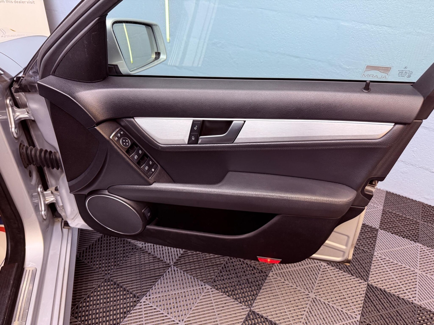 Used Mercedes-Benz C Class 2012 for sale - 76990690: Photo 49