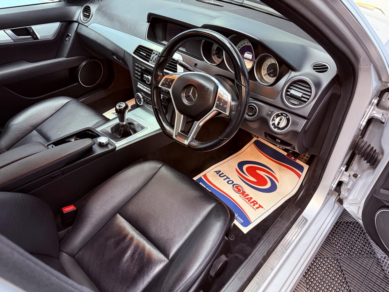 Used Mercedes-Benz C Class 2012 for sale - 76990690: Photo 54