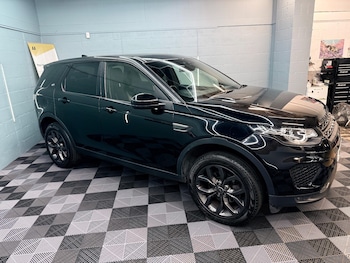 Used Land Rover Discovery Sport 2019 for sale - 76926647: Photo