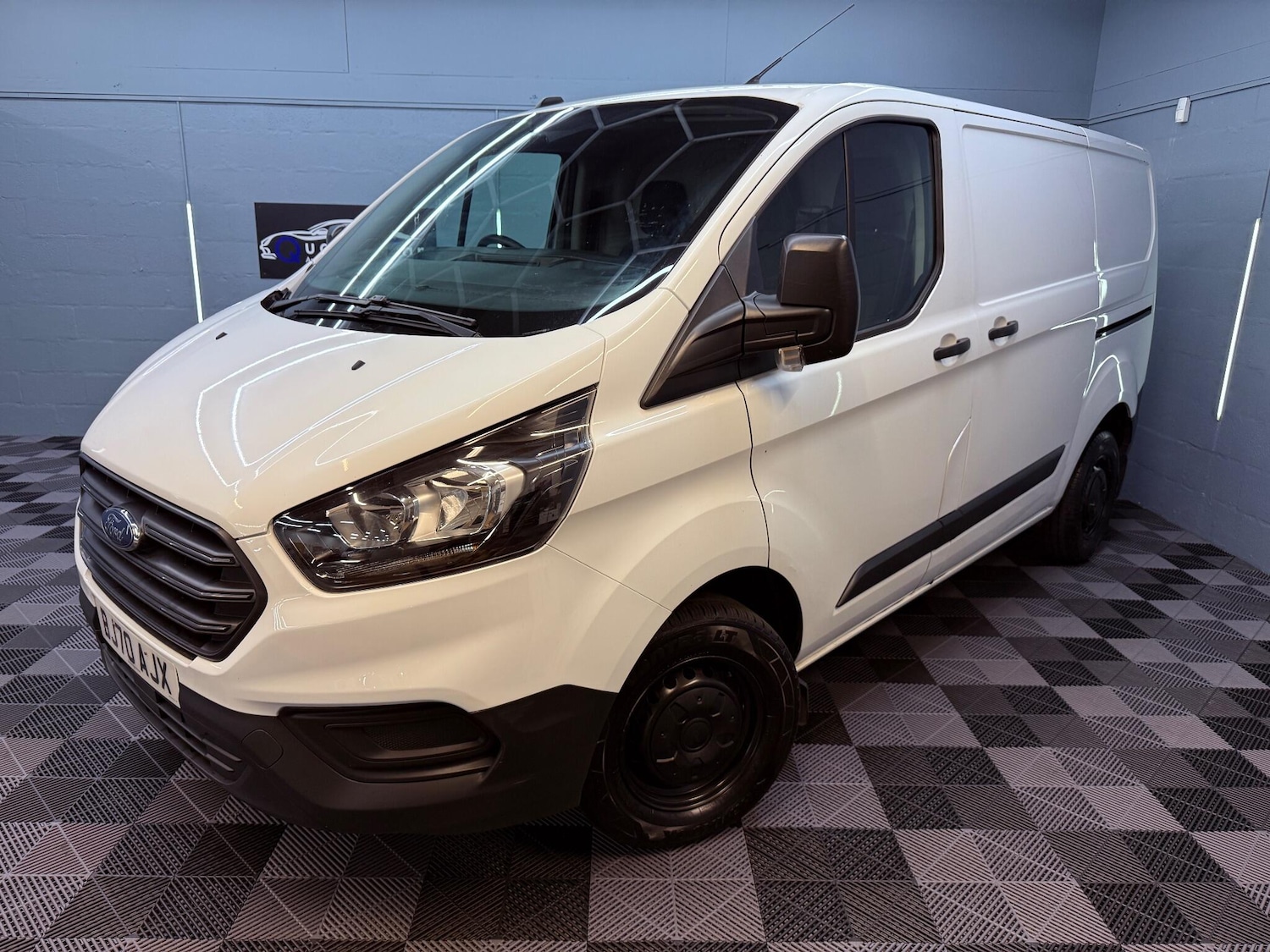 Used Ford Transit Custom 2020 for sale - 76060608: Photo 1