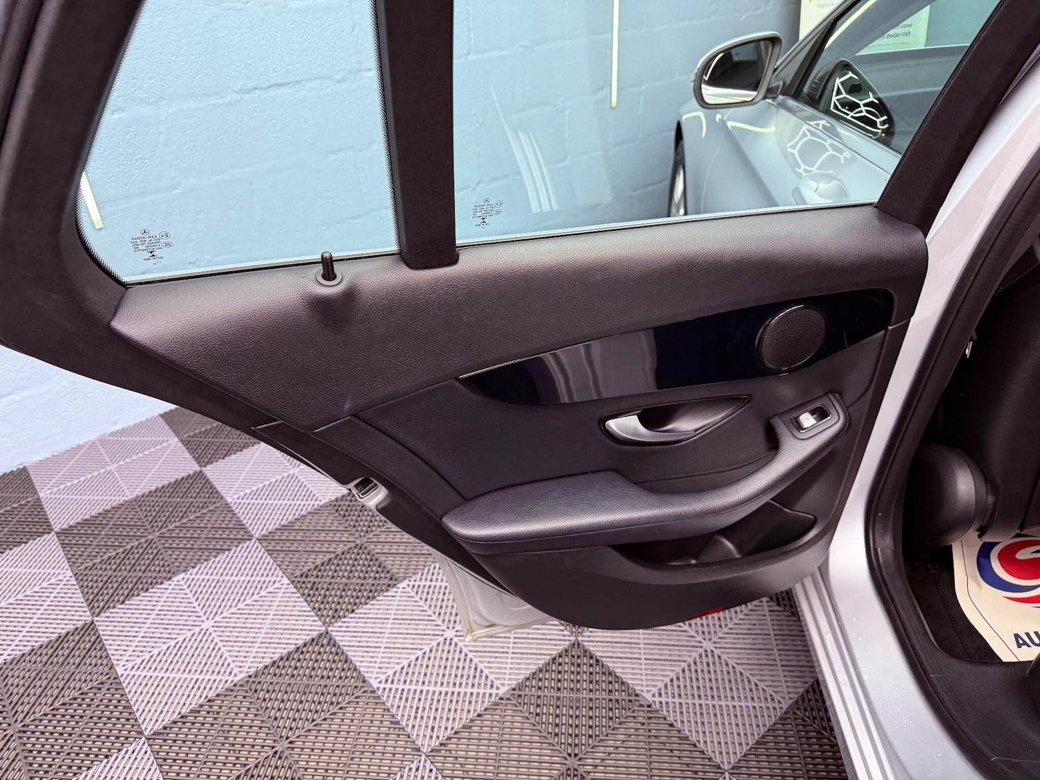 Used Mercedes-Benz C Class 2016 for sale - 76671217: Photo 28