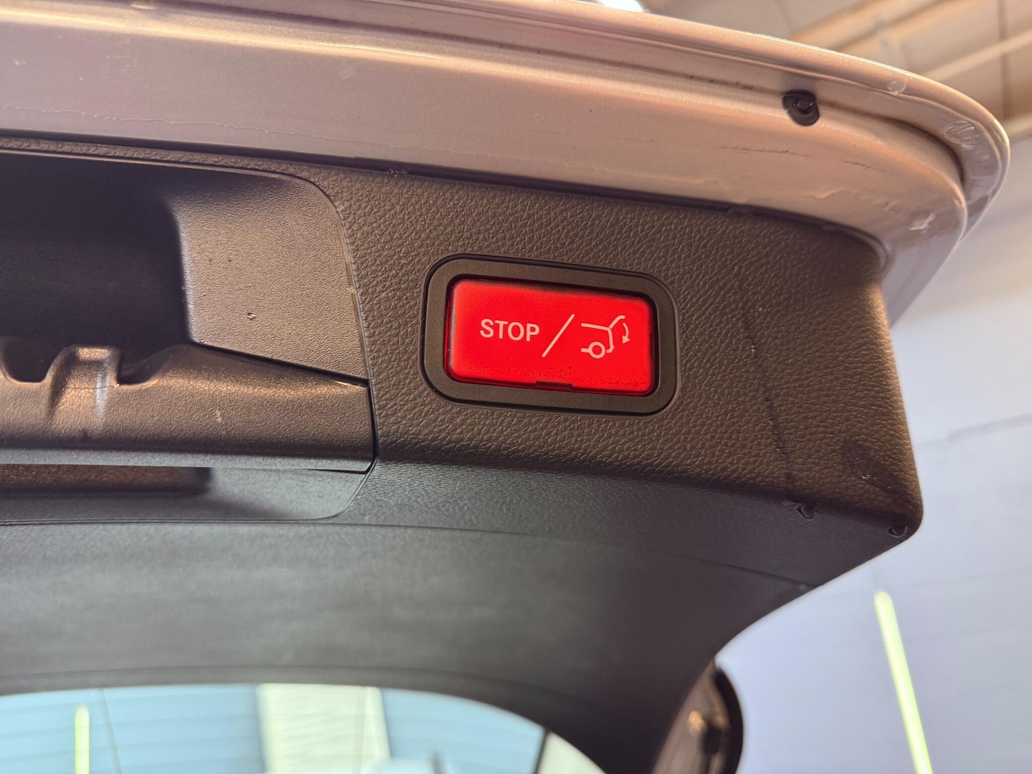 Used Mercedes-Benz C Class 2016 for sale - 76671217: Photo 32