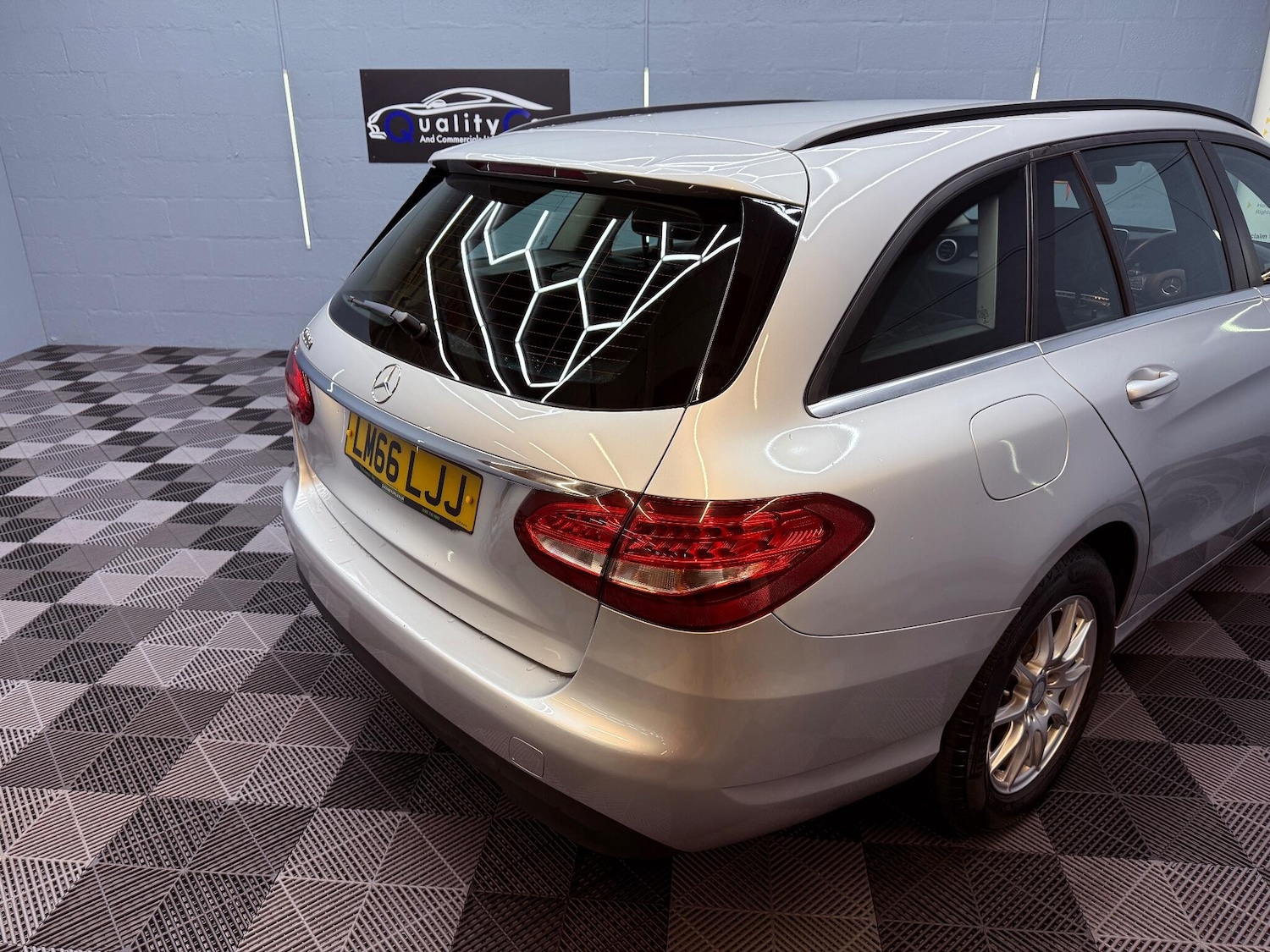 Used Mercedes-Benz C Class 2016 for sale - 76671217: Photo 36