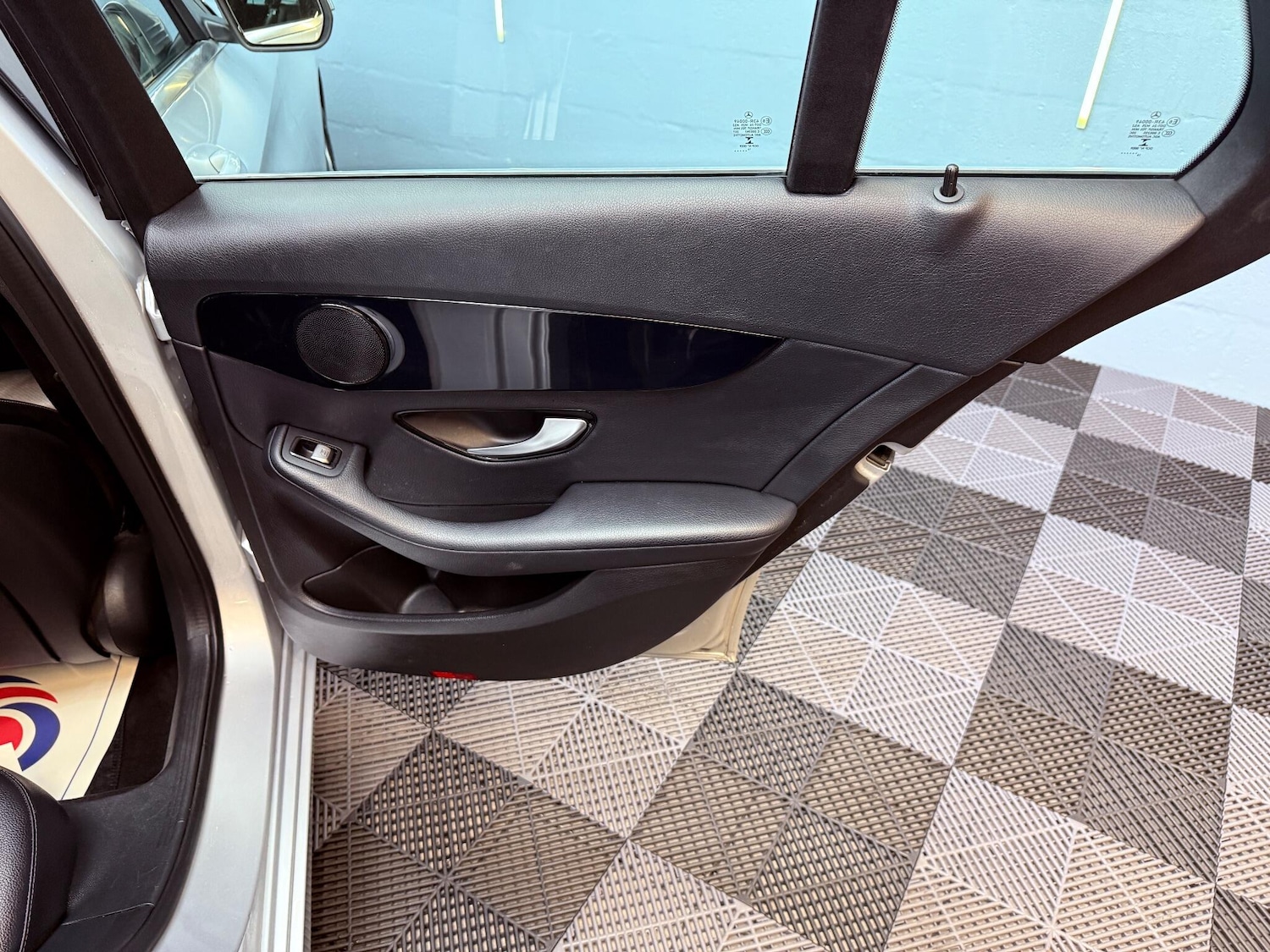 Used Mercedes-Benz C Class 2016 for sale - 76671217: Photo 39