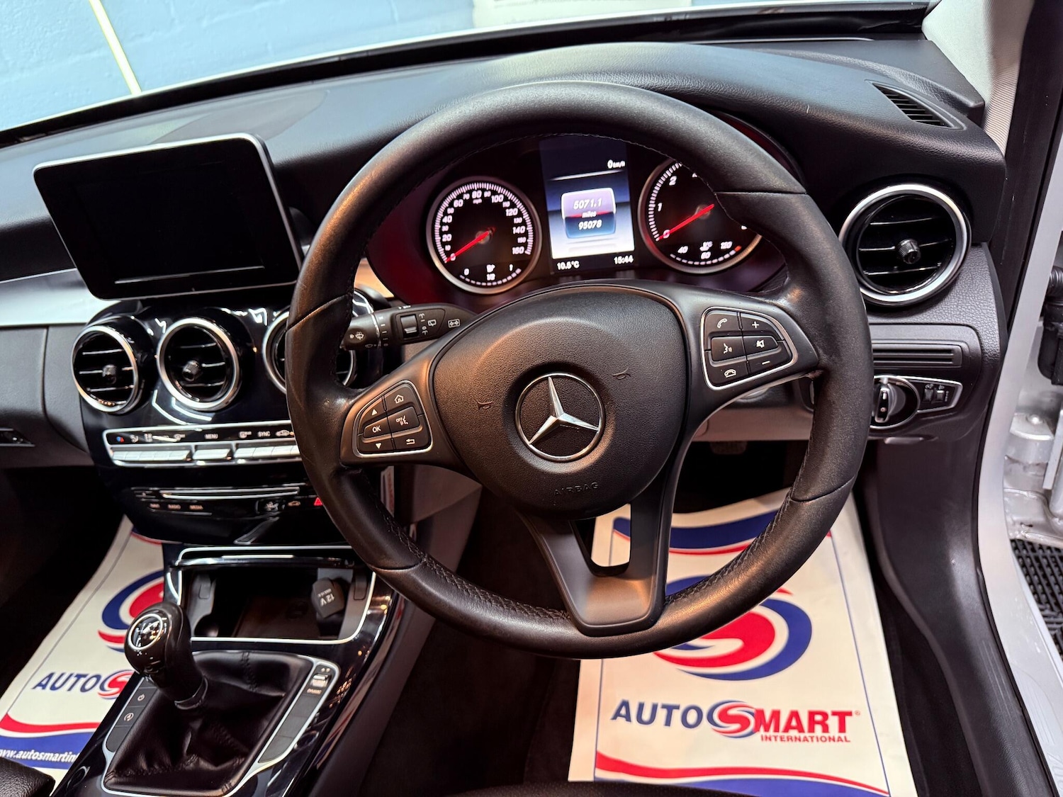 Used Mercedes-Benz C Class 2016 for sale - 76671217: Photo 50