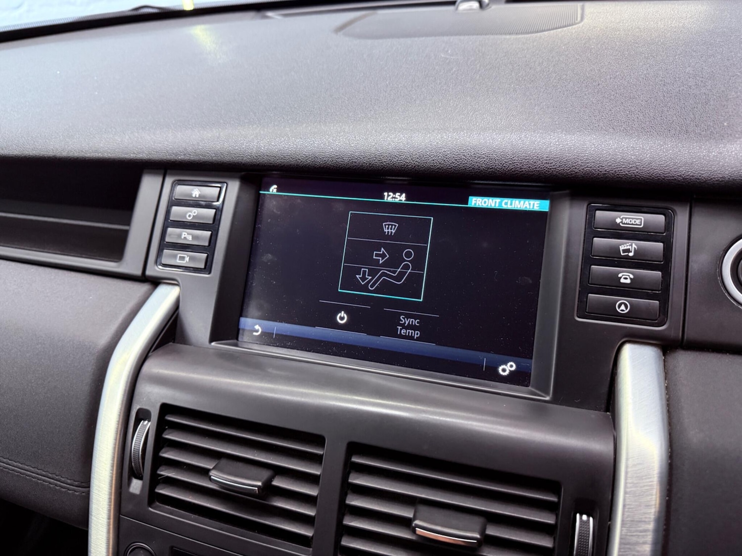 Used Land Rover Discovery Sport 2018 for sale - 77331997: Photo 12