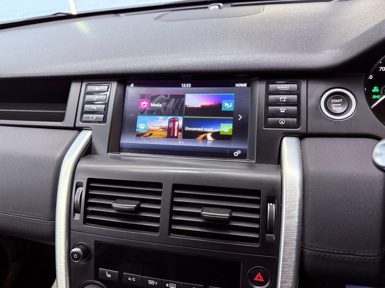 Used Land Rover Discovery Sport 2018 for sale - 77331997: Photo 18