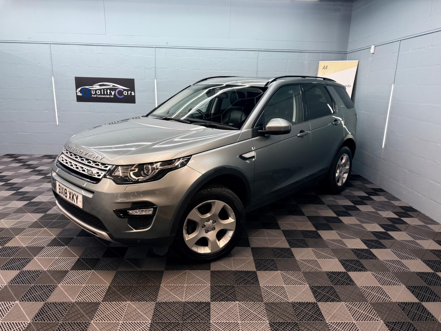 Used Land Rover Discovery Sport 2018 for sale - 77331997: Photo 2
