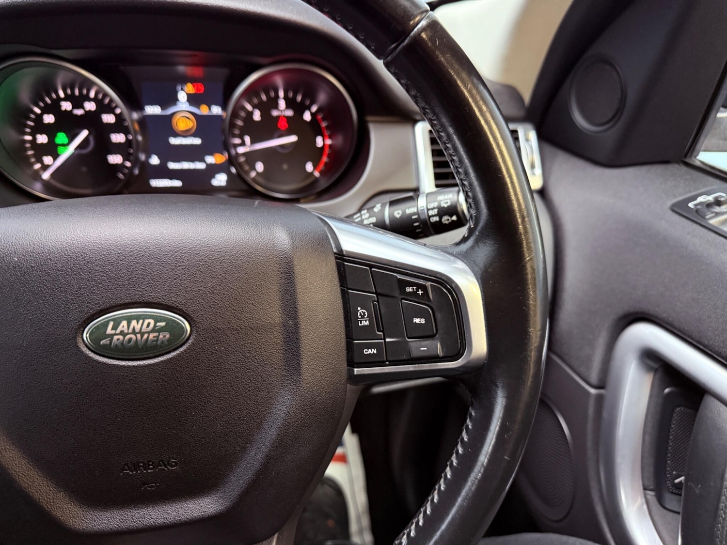 Used Land Rover Discovery Sport 2018 for sale - 77331997: Photo 23