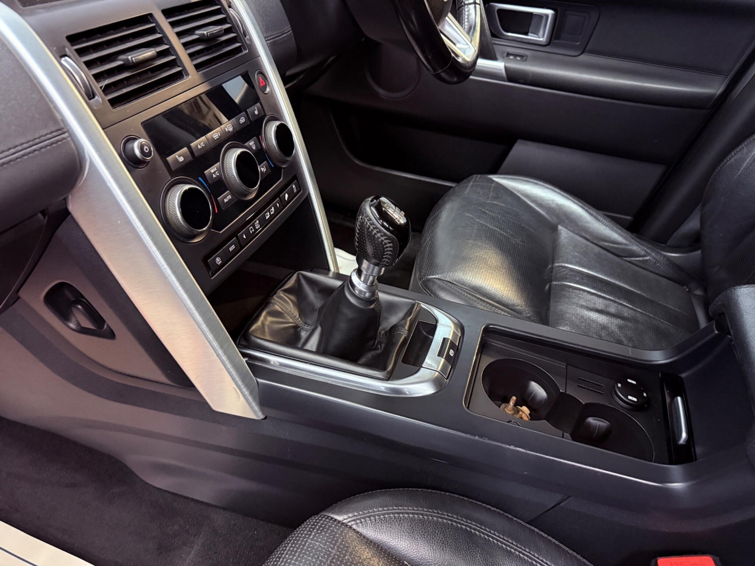 Used Land Rover Discovery Sport 2018 for sale - 77331997: Photo 31