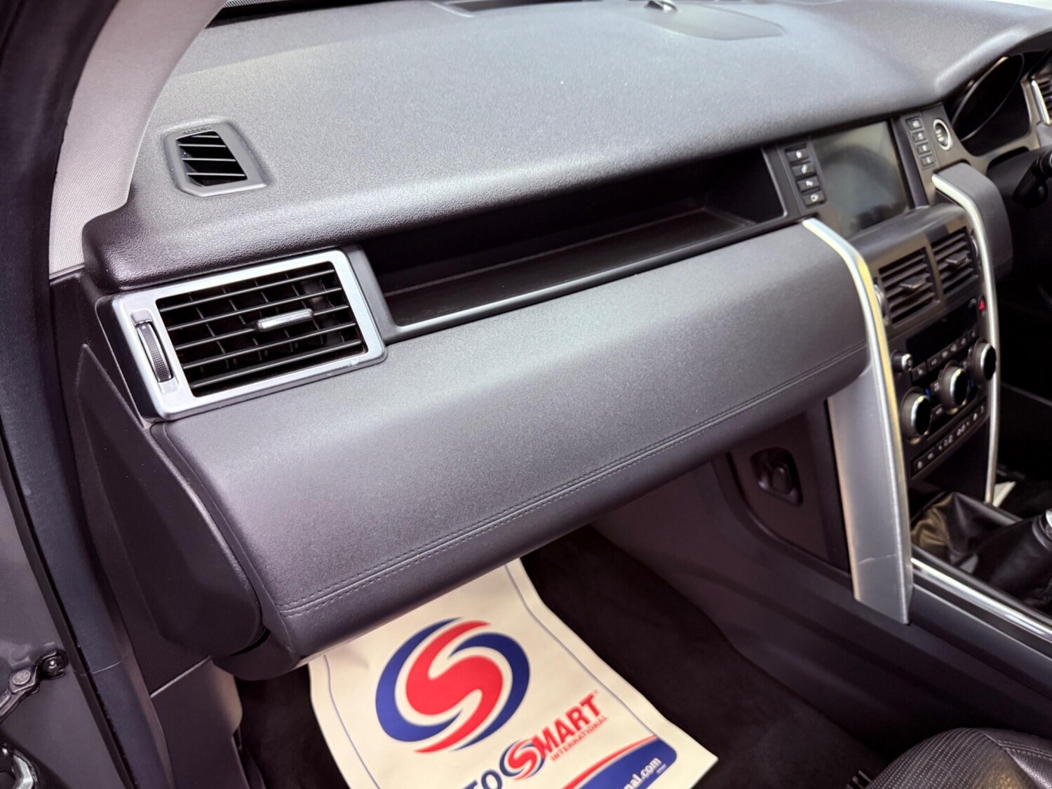 Used Land Rover Discovery Sport 2018 for sale - 77331997: Photo 32