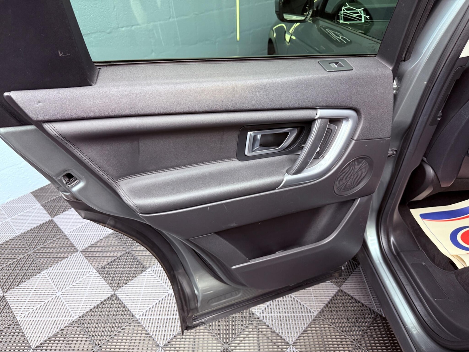 Used Land Rover Discovery Sport 2018 for sale - 77331997: Photo 36