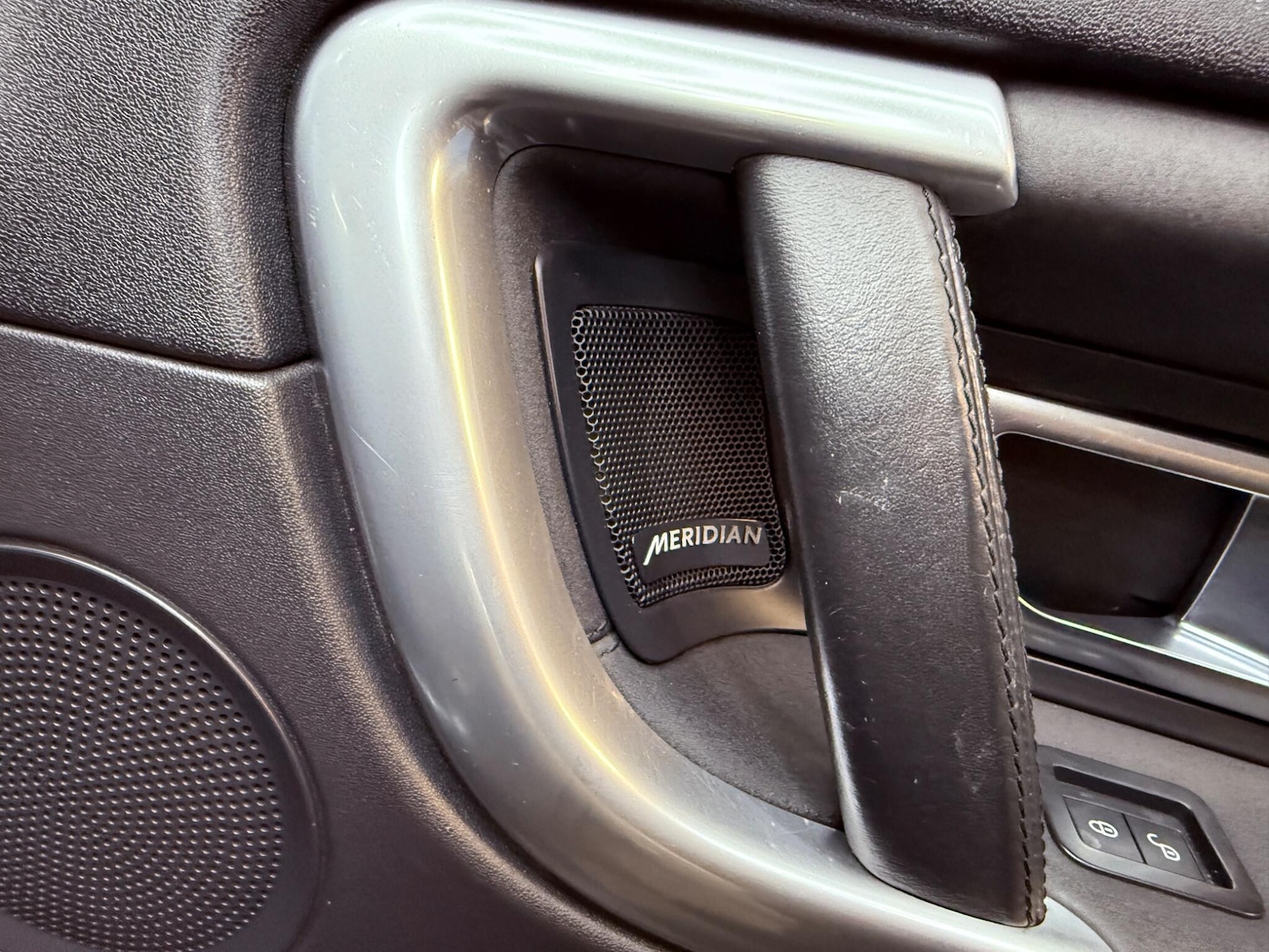 Used Land Rover Discovery Sport 2018 for sale - 77331997: Photo 50