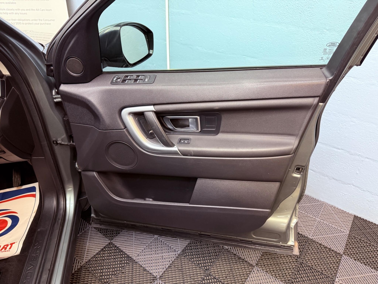 Used Land Rover Discovery Sport 2018 for sale - 77331997: Photo 51