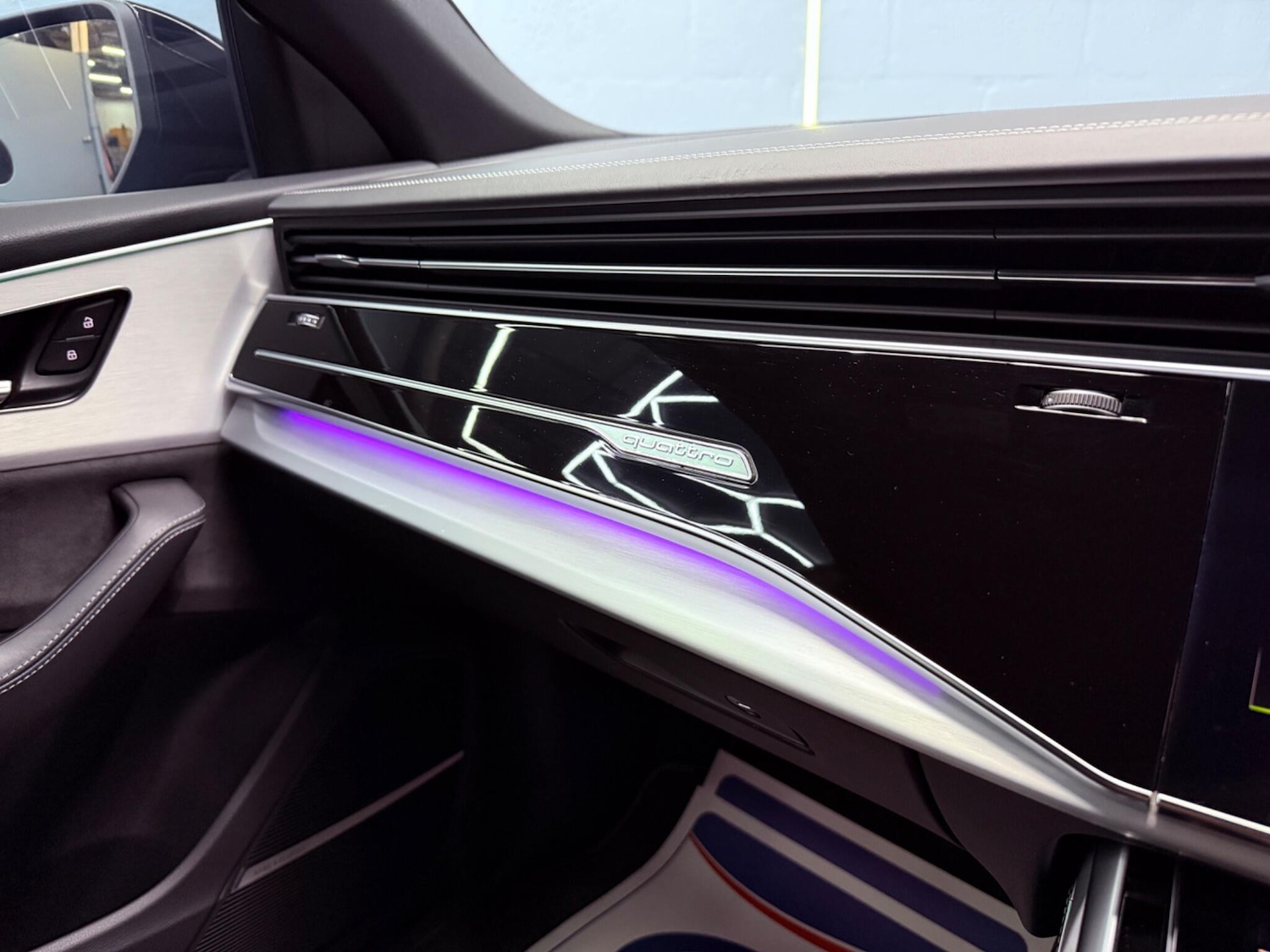 Used Audi SQ8 2020 for sale - 77550260: Photo 28