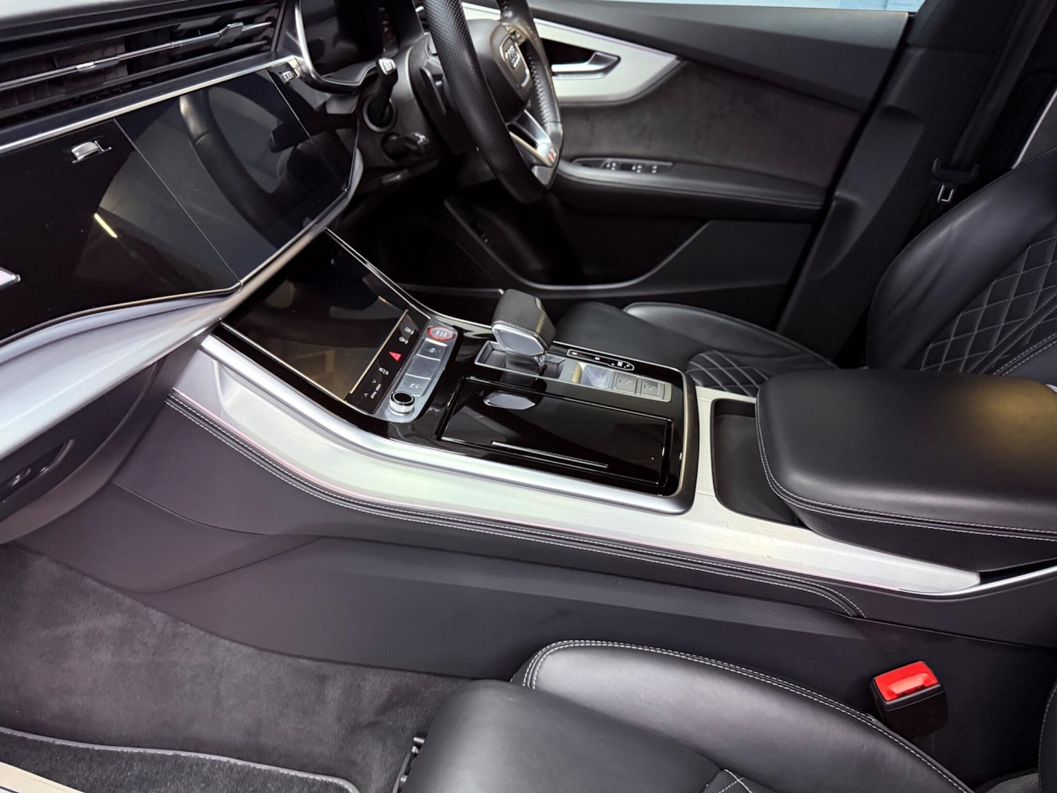 Used Audi SQ8 2020 for sale - 77550260: Photo 44