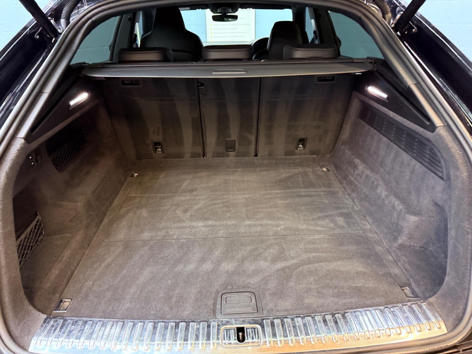 Used Audi SQ8 2020 for sale - 77550260: Photo 61