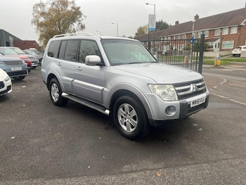 Used Mitsubishi Shogun 2016 for sale - 76472580: Photo