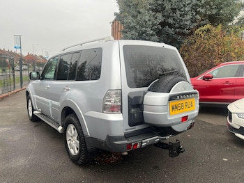 Used Mitsubishi Shogun 2016 for sale - 76472580: Photo