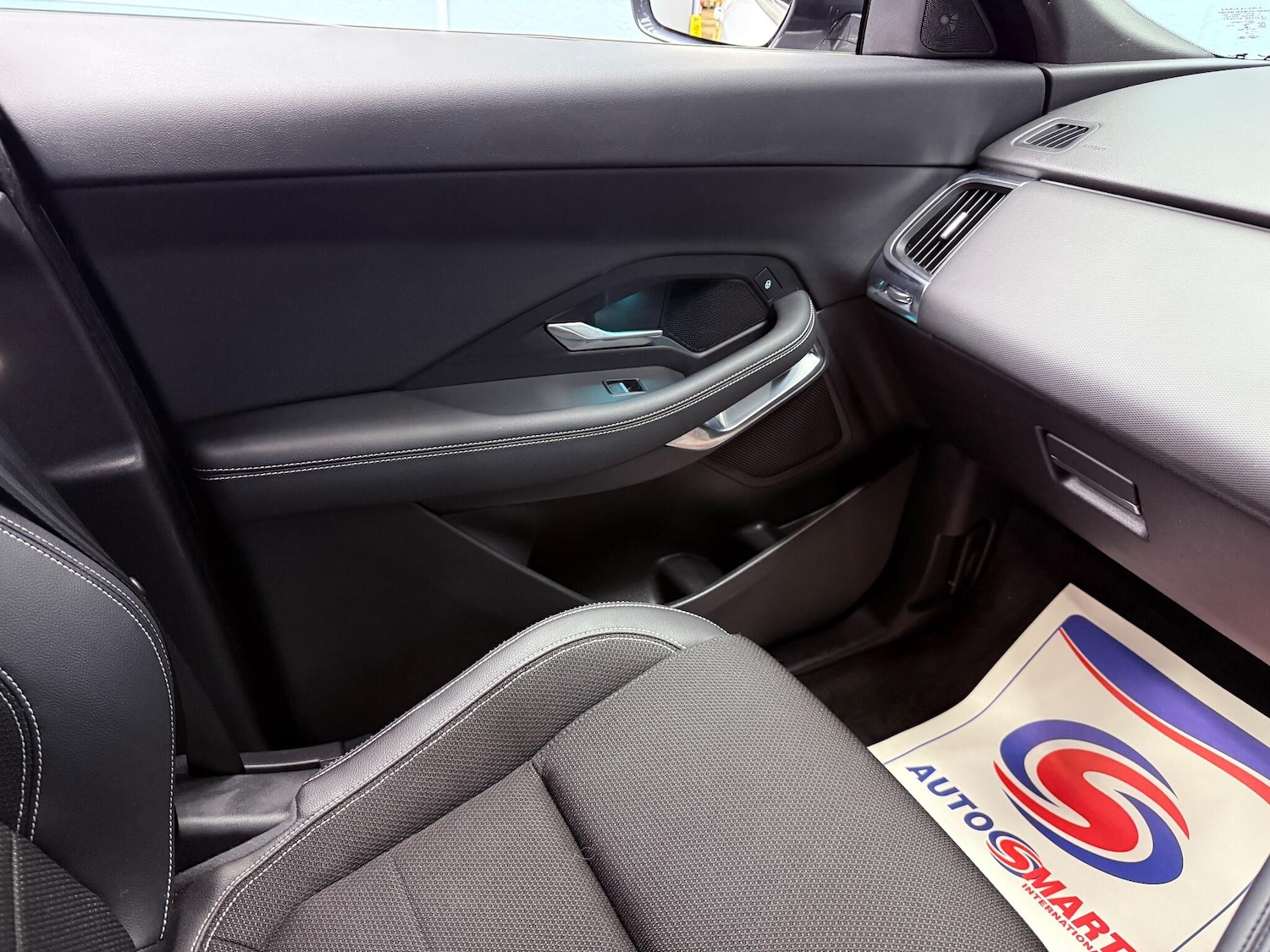 Used Jaguar E-Pace 2018 for sale - 76671443: Photo 17