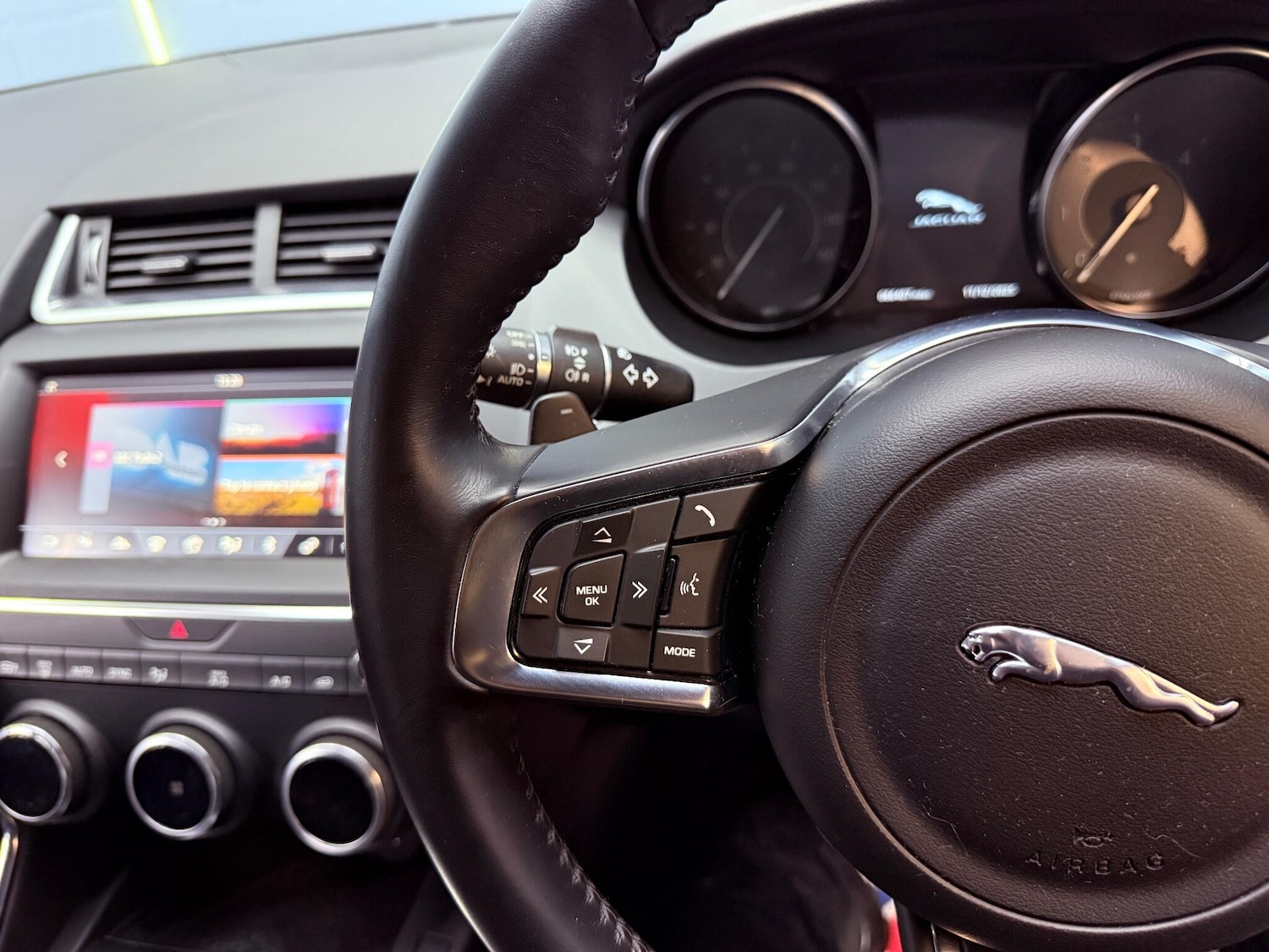 Used Jaguar E-Pace 2018 for sale - 76671443: Photo 27