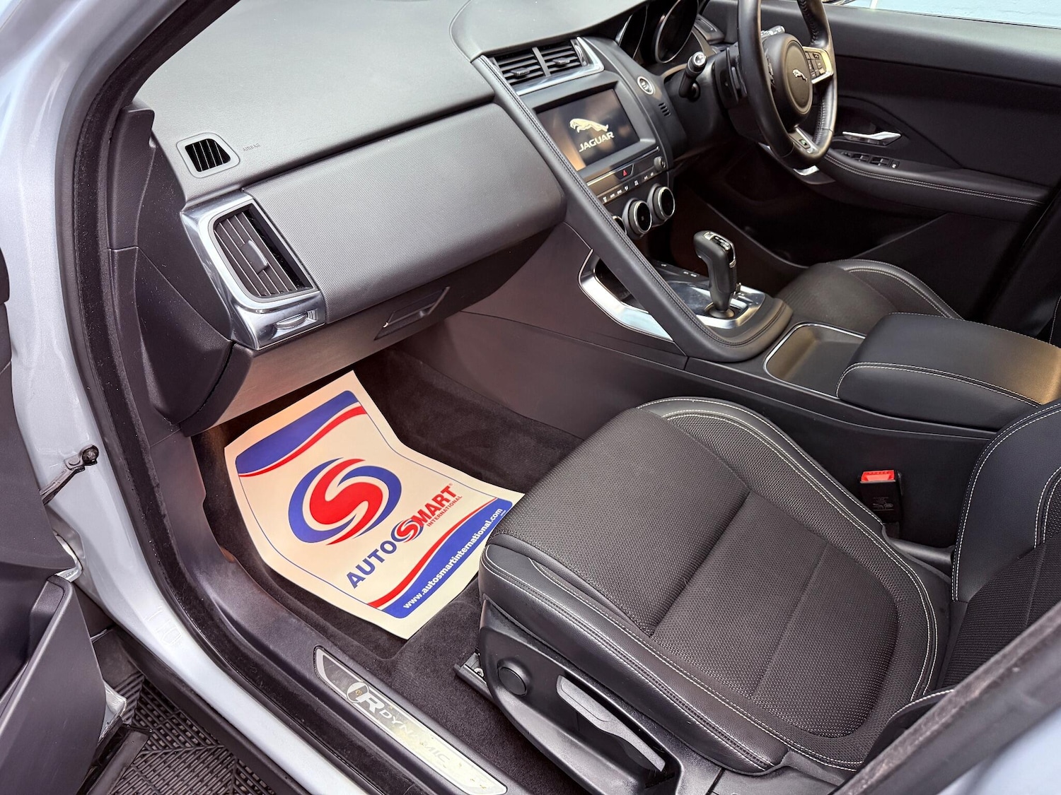 Used Jaguar E-Pace 2018 for sale - 76671443: Photo 37