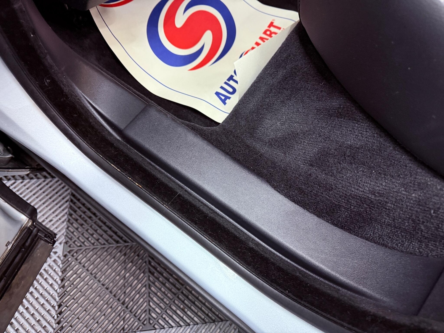 Used Jaguar E-Pace 2018 for sale - 76671443: Photo 38