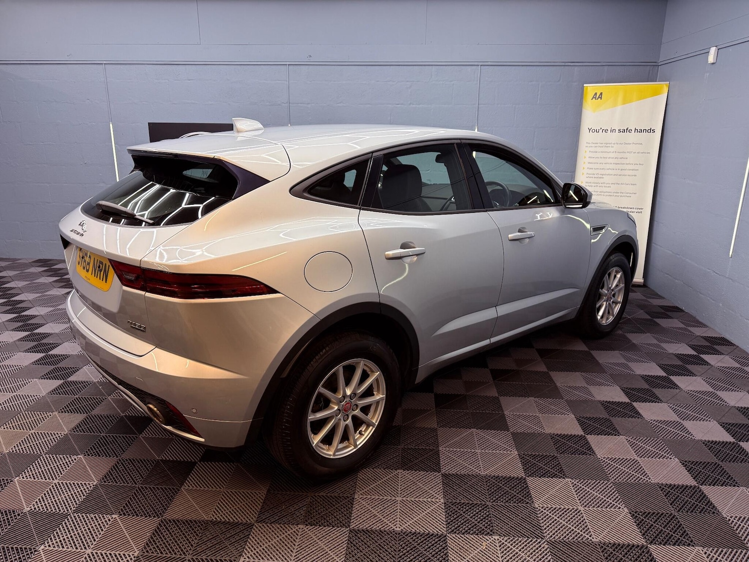 Used Jaguar E-Pace 2018 for sale - 76671443: Photo 62