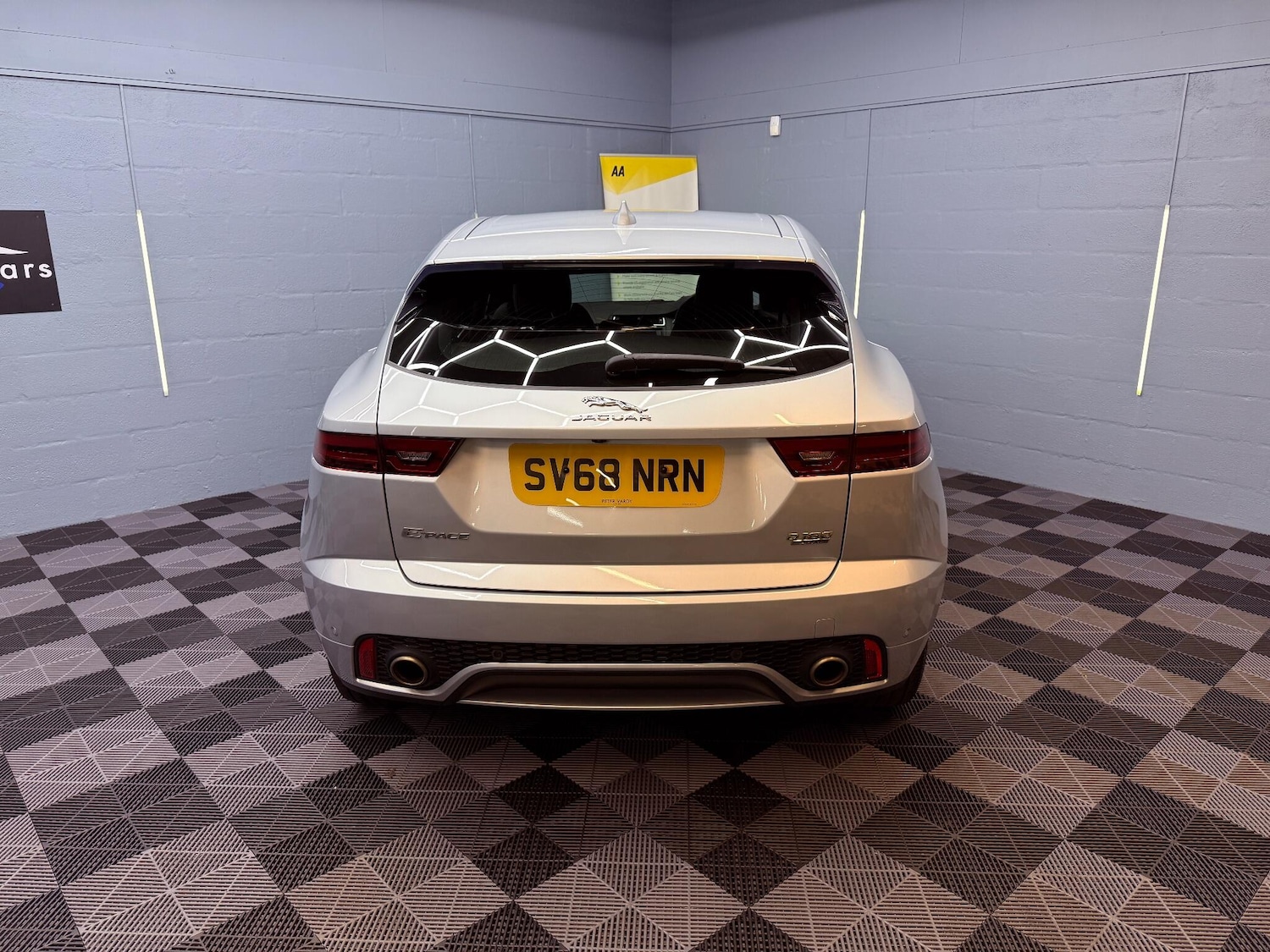 Used Jaguar E-Pace 2018 for sale - 76671443: Photo 63