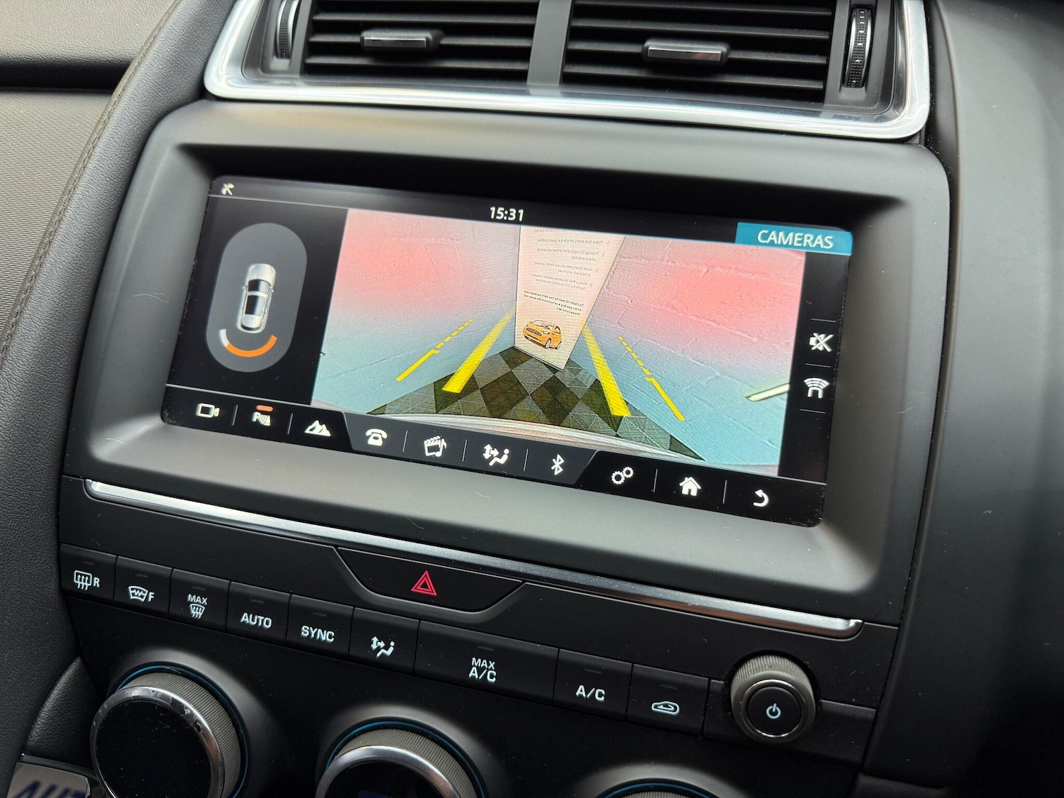 Used Jaguar E-Pace 2018 for sale - 76671443: Photo 8