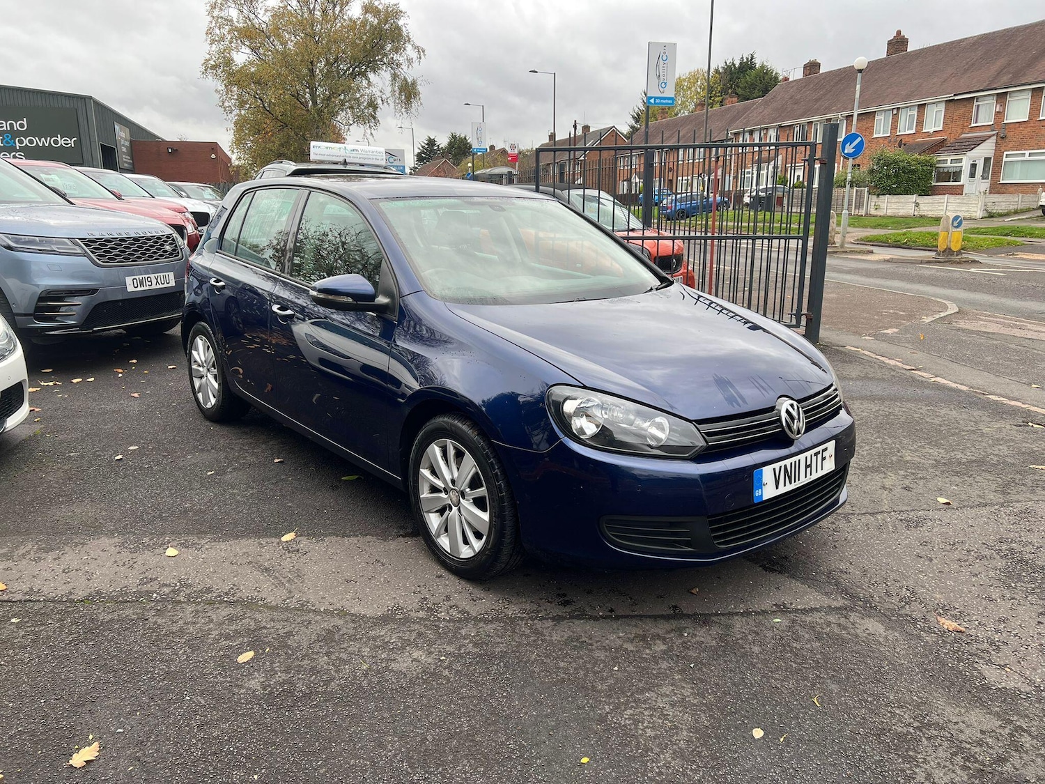 Used Volkswagen Golf 2011 for sale - 76431951: Photo 2