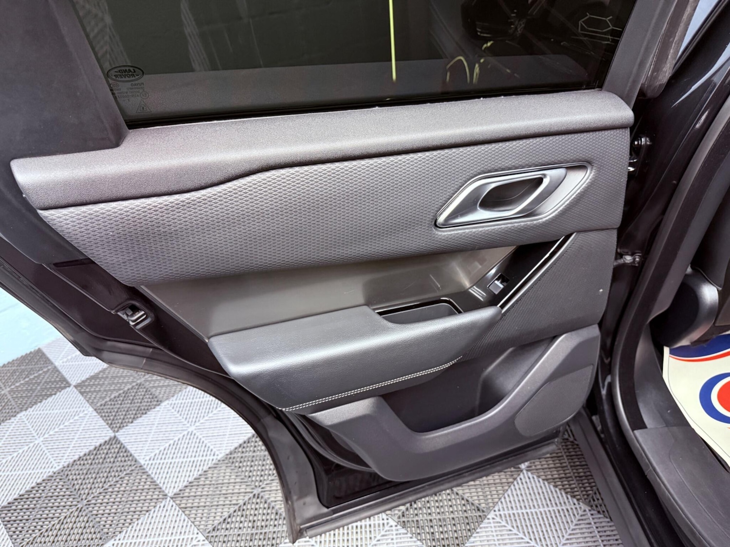 Used Land Rover Range Rover Velar 2018 for sale - 78072110: Photo 38