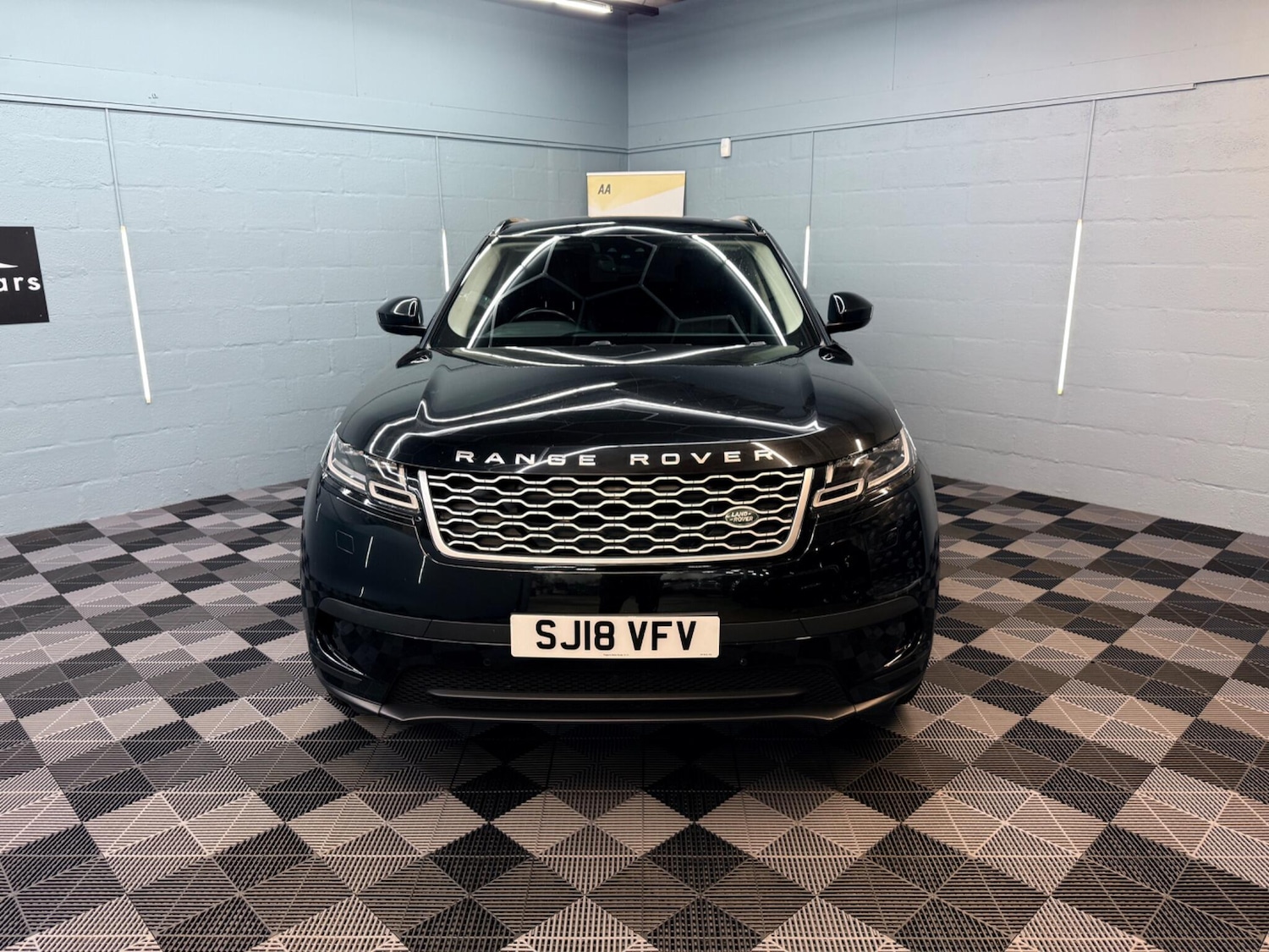Used Land Rover Range Rover Velar 2018 for sale - 78072110: Photo 8