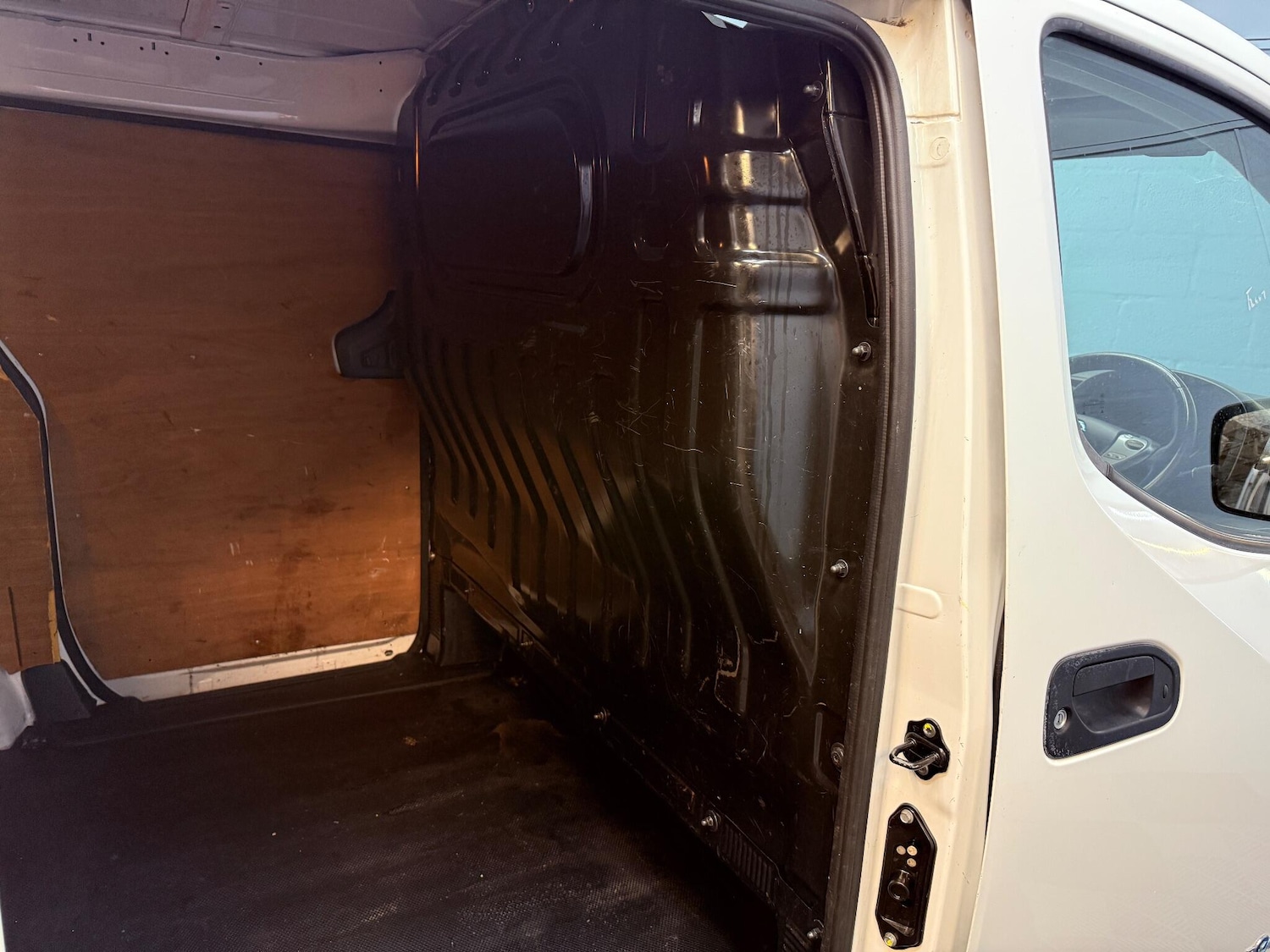 Used Nissan e-NV200 2017 for sale - 76094760: Photo 27