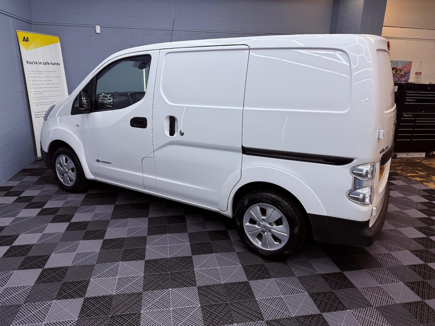 Used Nissan e-NV200 2017 for sale - 76094760: Photo 42