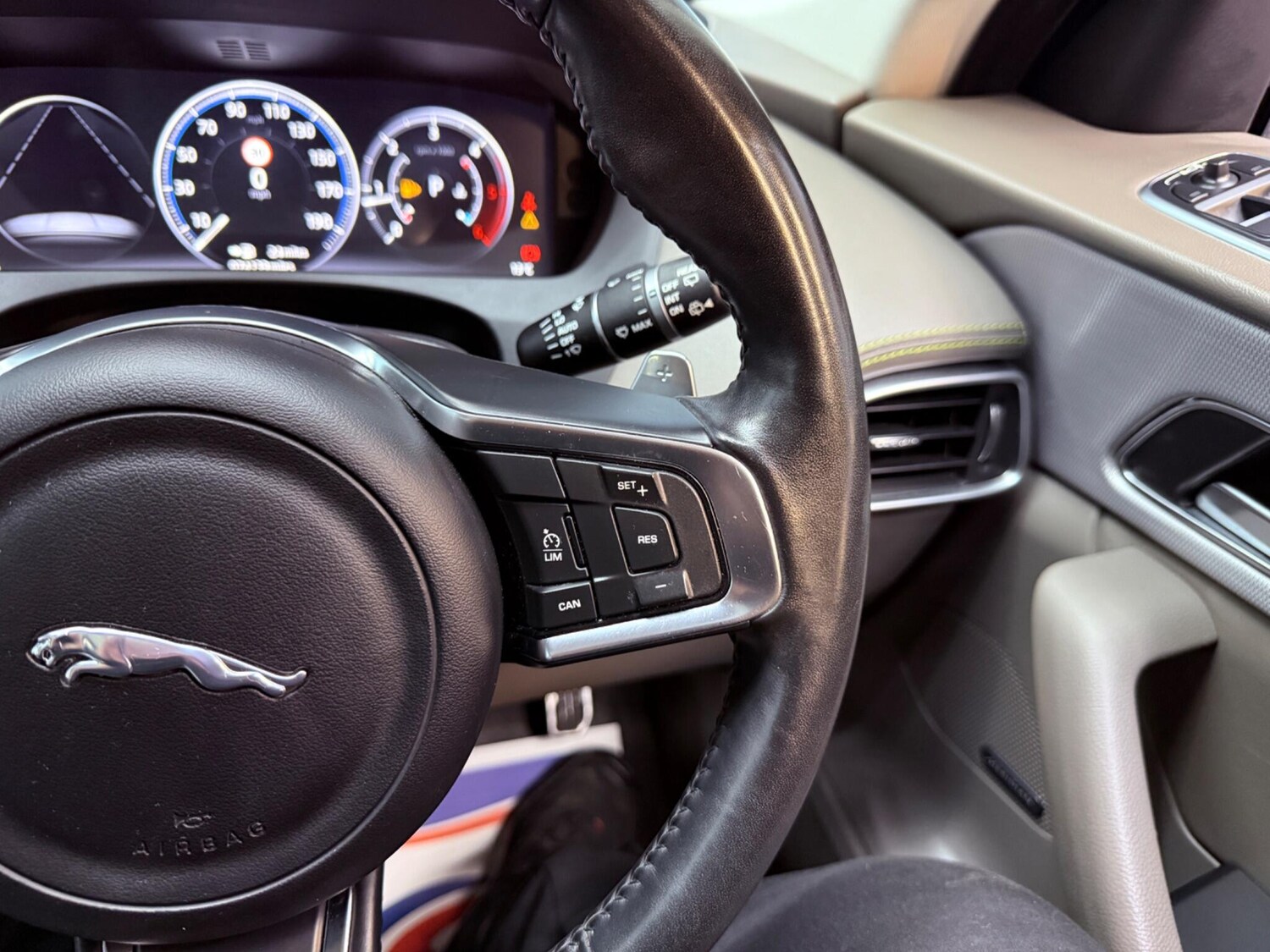 Used Jaguar F-Pace for sale - 78215035: Photo 29