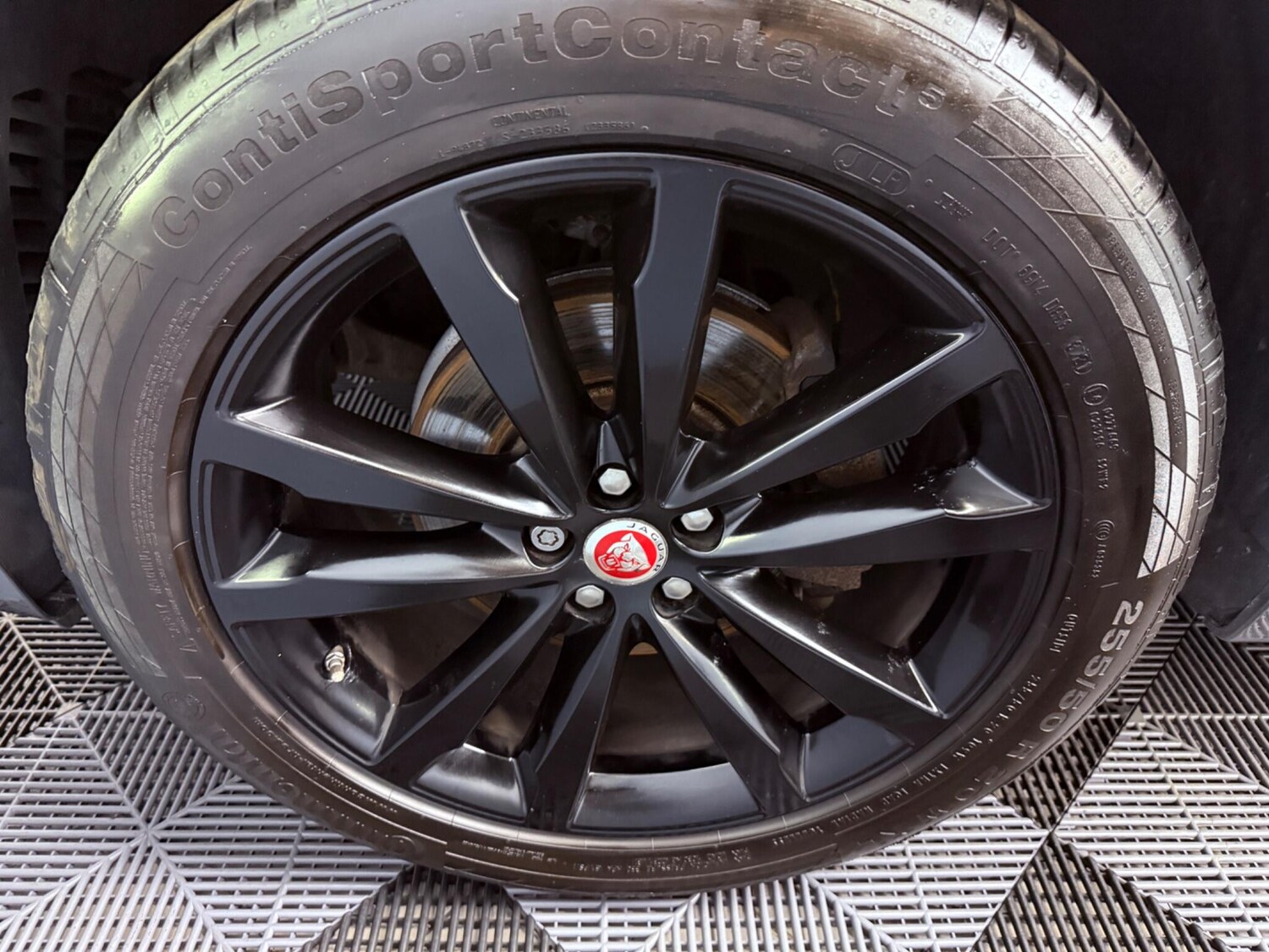 Used Jaguar F-Pace for sale - 78215035: Photo 32