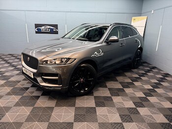 Used Jaguar F-Pace 2018 for sale - 78215035: Photo