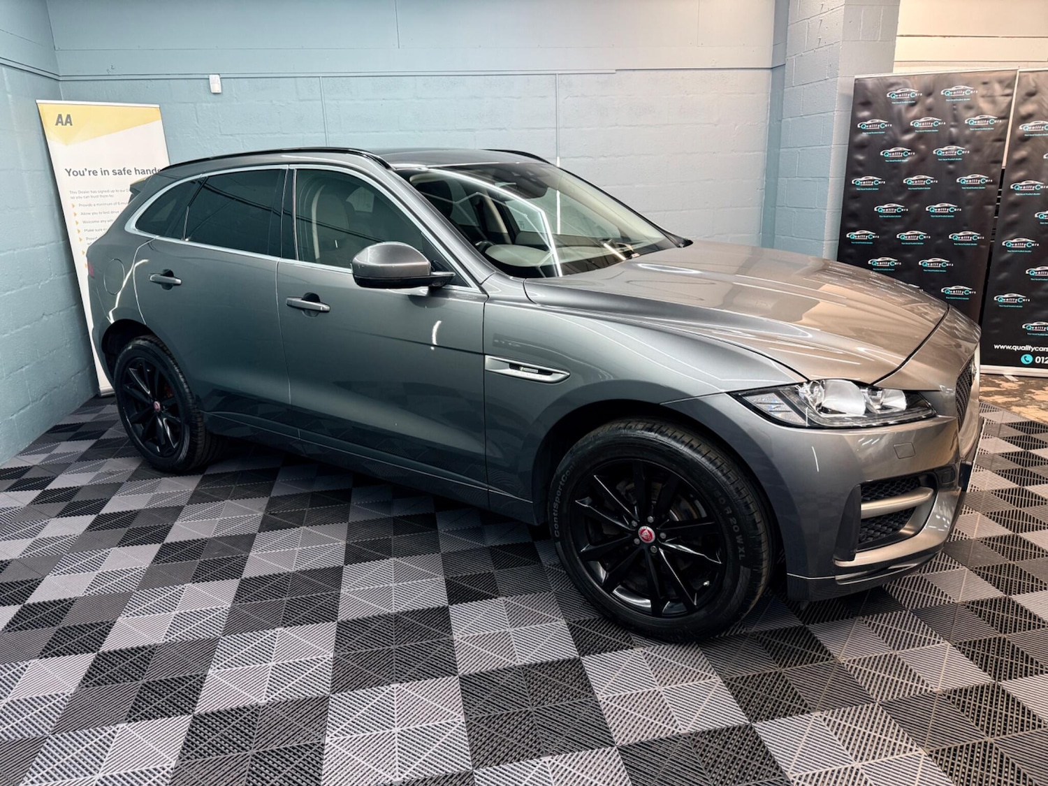 Used Jaguar F-Pace for sale - 78215035: Photo 4
