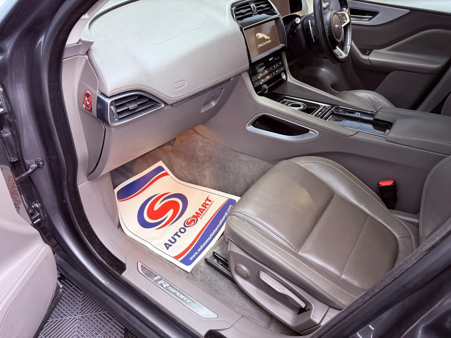 Used Jaguar F-Pace for sale - 78215035: Photo 40