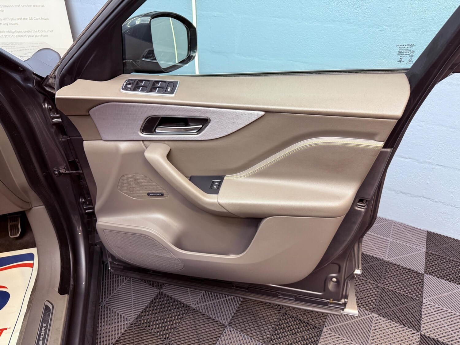 Used Jaguar F-Pace for sale - 78215035: Photo 64