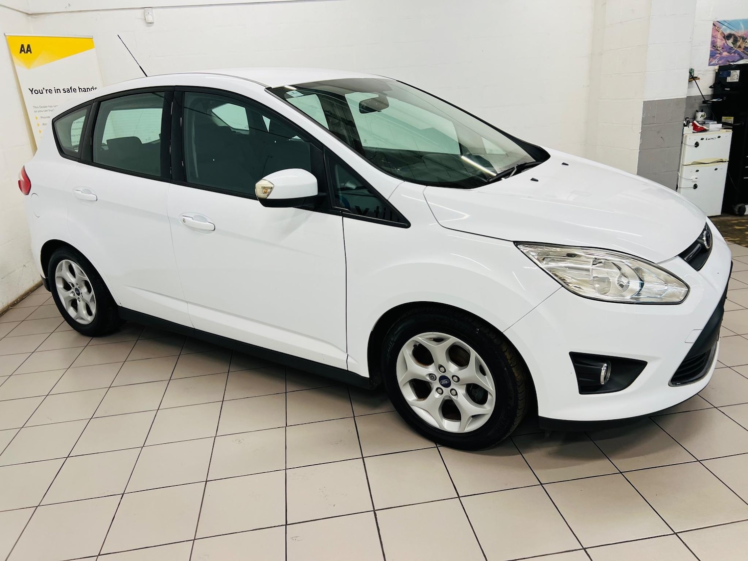 Used Ford C-Max 2012 for sale - 76083739: Photo 2